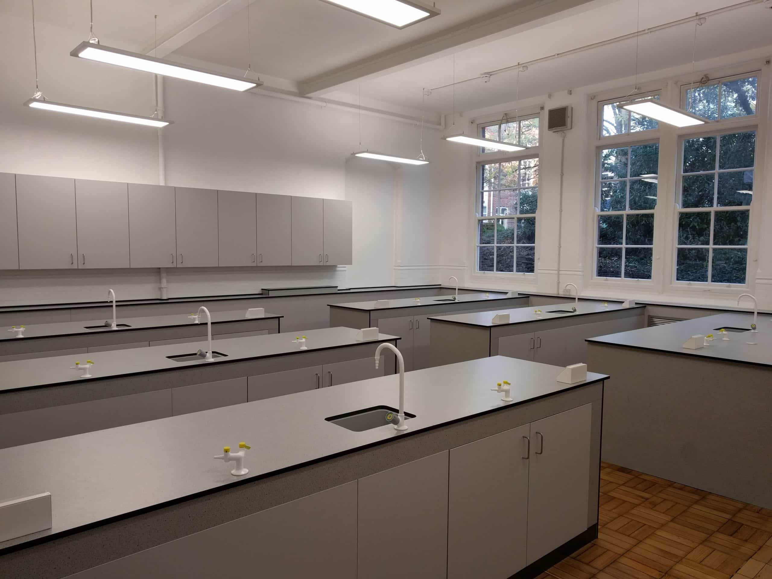 BrookhouseUK Eductaion - Watford Grammar Science Lab